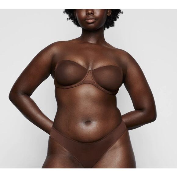 NWT SKIMS Strapless Underwire Bra BR-UWR-2209, straps 34C - Picture 2 of 8